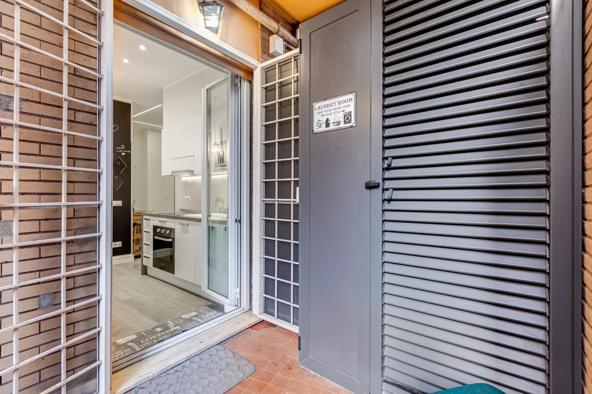 Apartment Trastevere-royal Orchid Rome