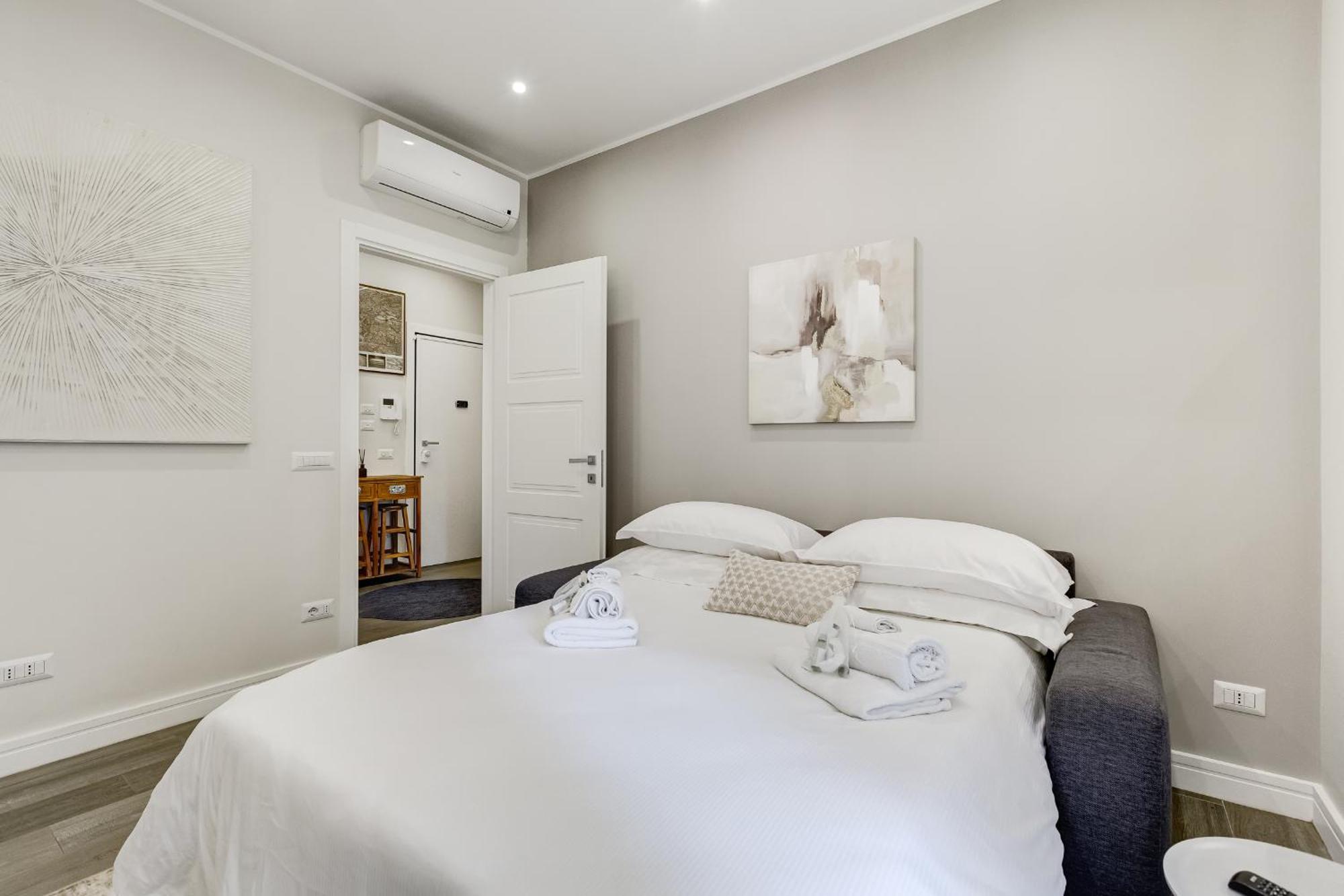 Trastevere-royal Orchid *